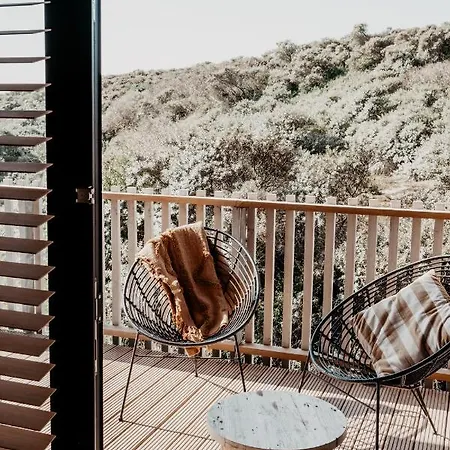 Strandhotel Zoomers 호텔 *