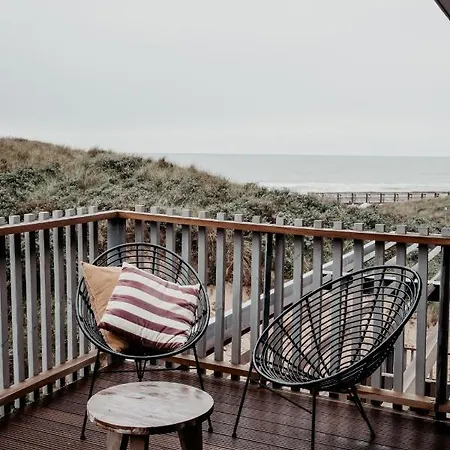 Strandhotel Zoomers Hotel