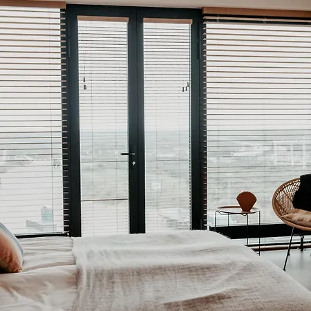 Strandhotel Zoomers Отель